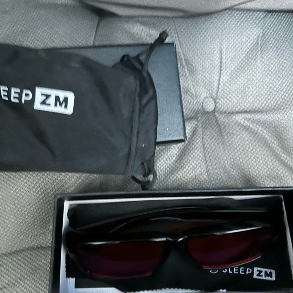 SleepZM Blue light non prescription glasses - Picture 6 of 7